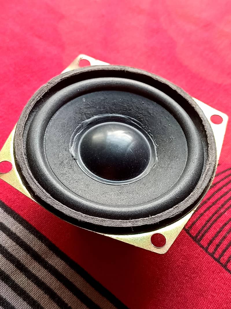 SPEAKER SET 17