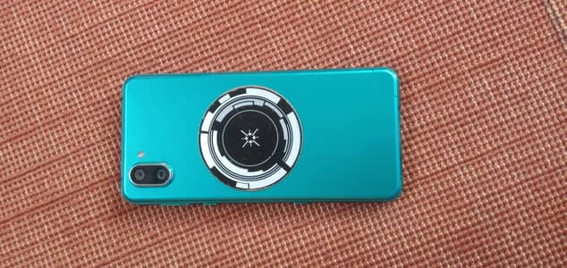 Sharp Aquos R3  Non Pta