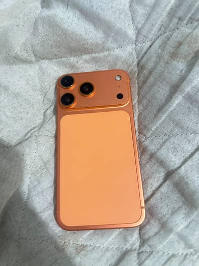Apple iPhone XR converted to 17 pro