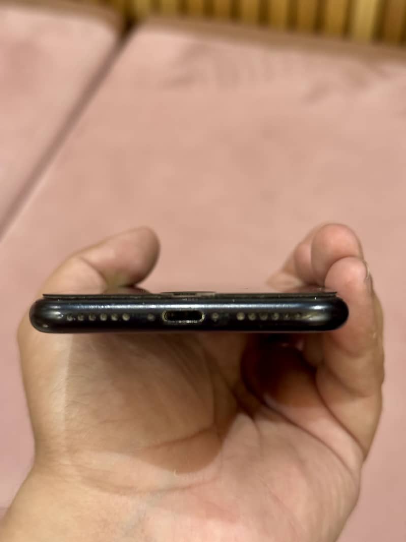 Apple iPhone SE 3