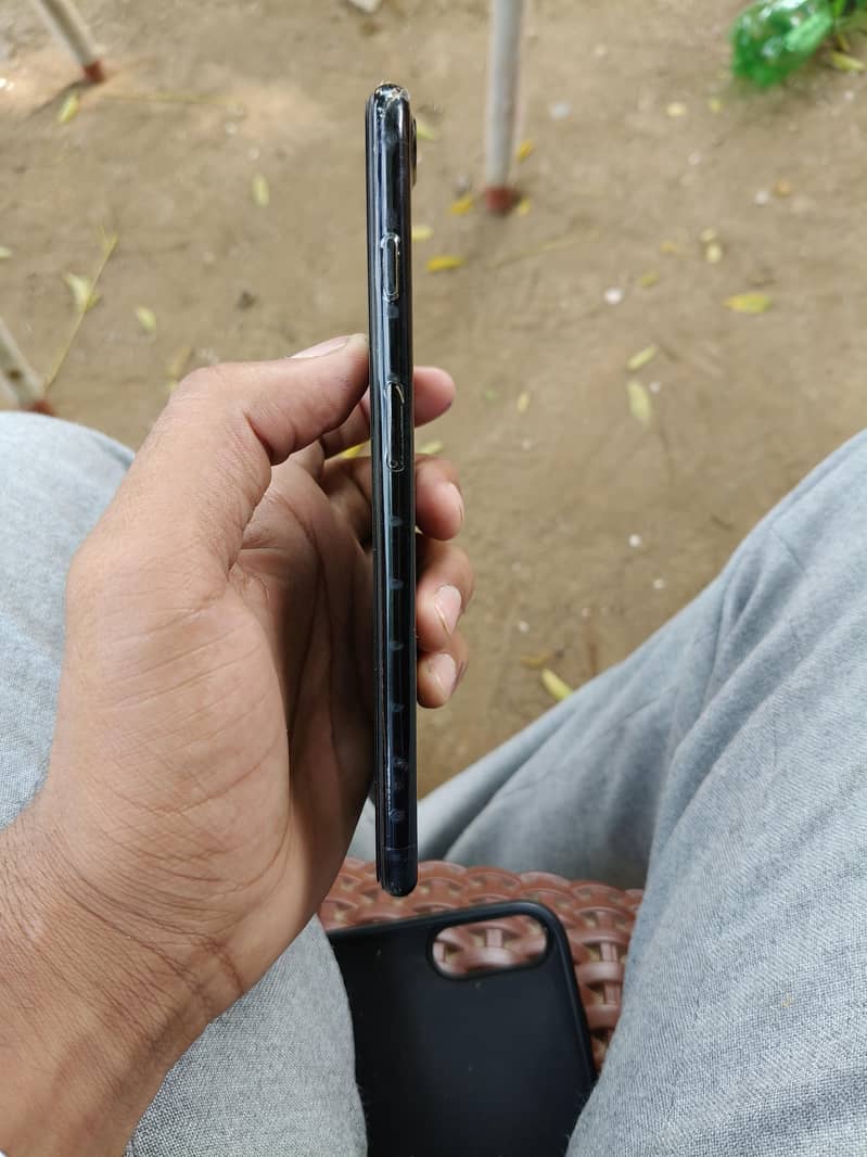 Apple iPhone 7 Plus 1