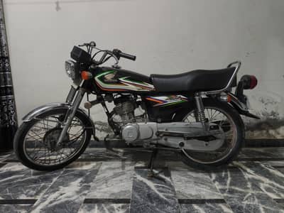 Honda CG 125 Black 2016 Model