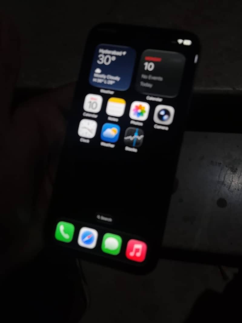 Apple iPhone 12 1