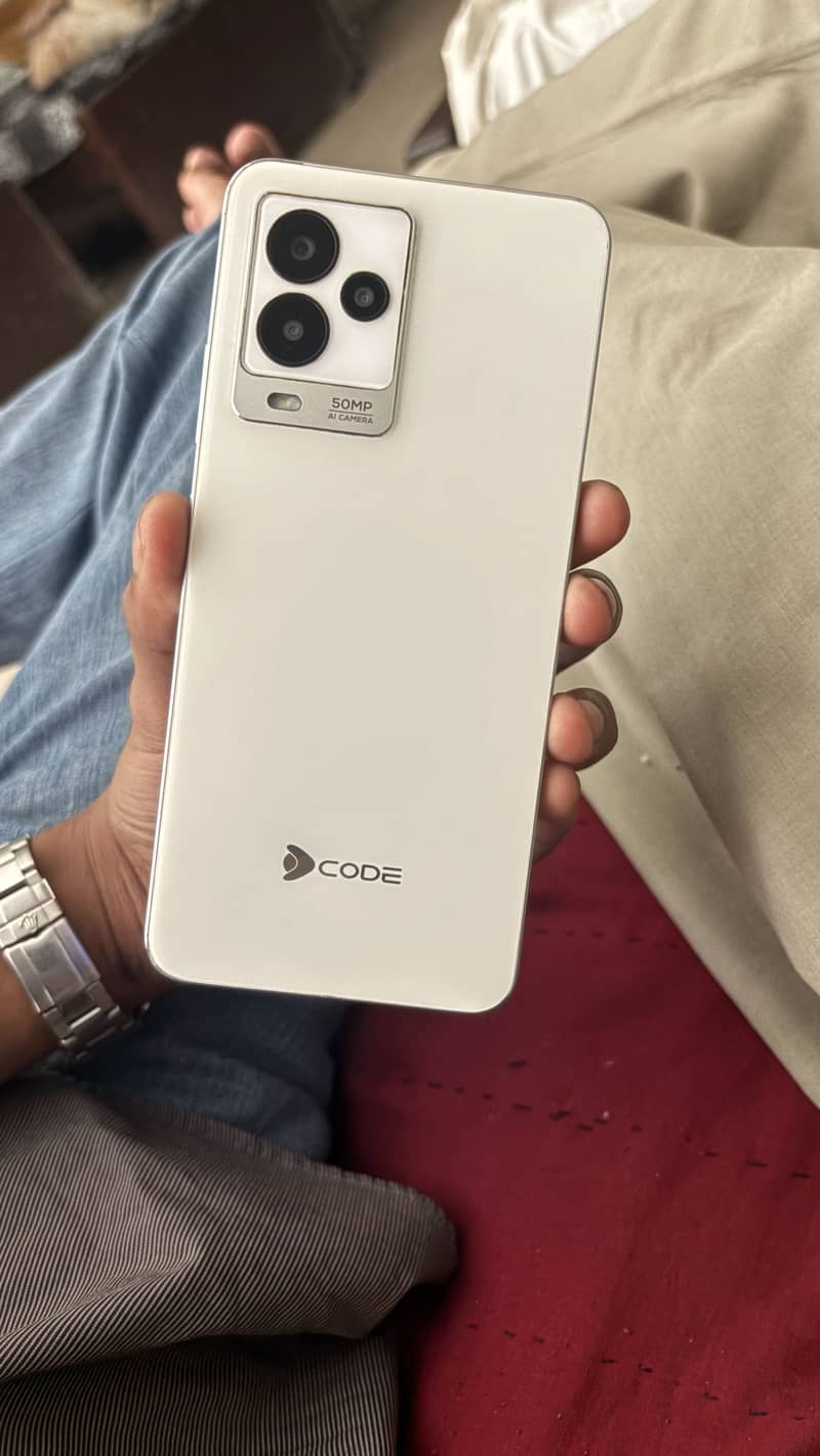 Dcode Bold 2 0