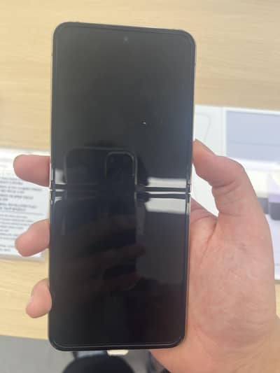 Samsung Mobile Z Flip 4 12 256GB PTA approved