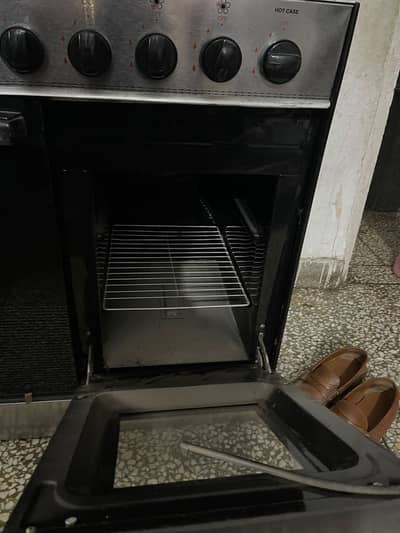 Kitchen Oven with Gas Stove | 2-in-1 Cooking Range | Good Condition