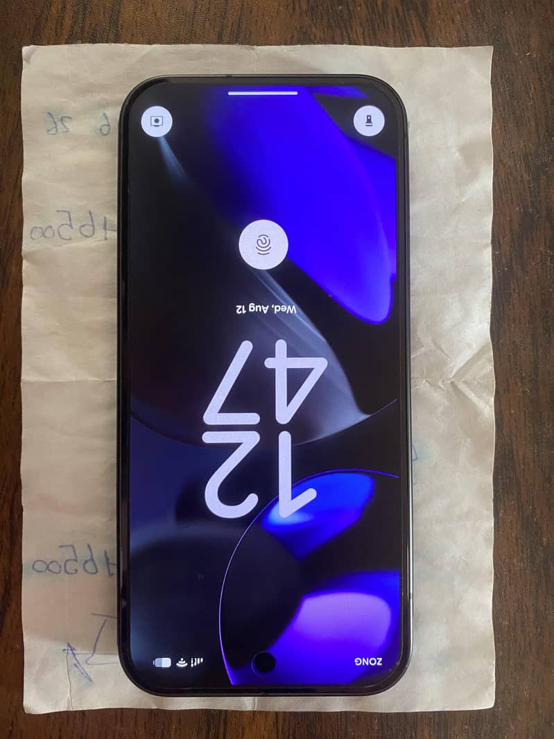 Google Pixel 9 6