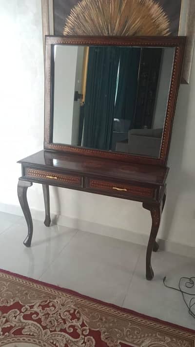 table and mirror