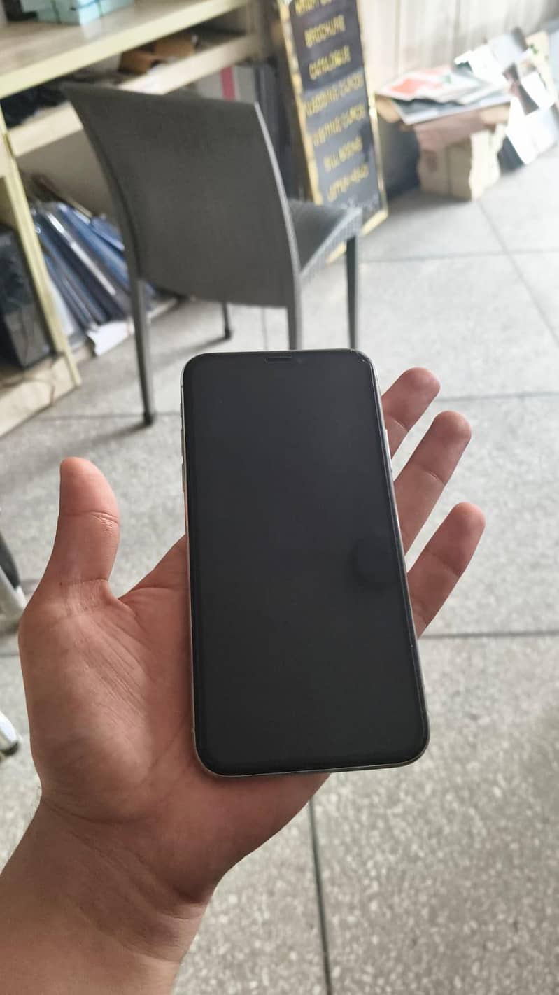 Apple iPhone X 1