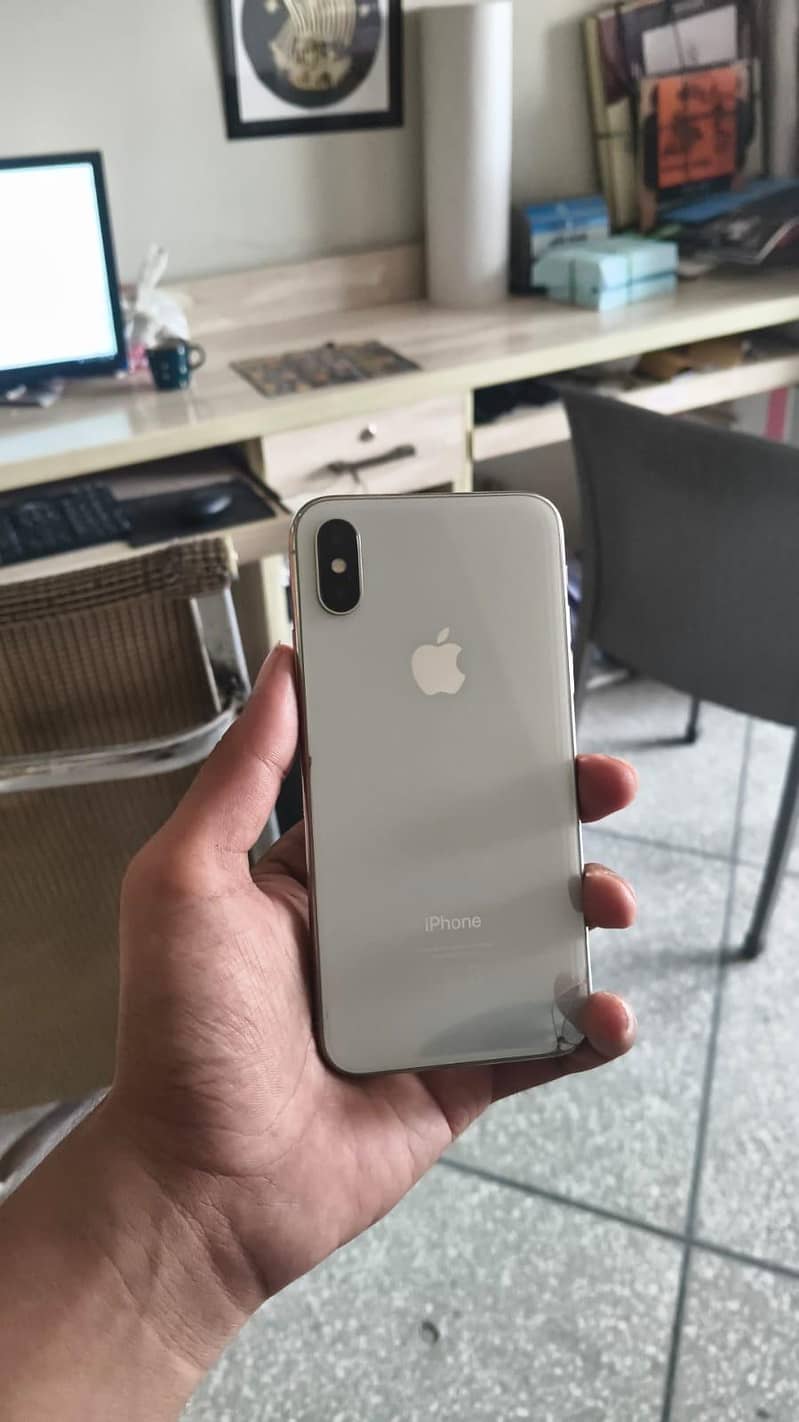 Apple iPhone X 3