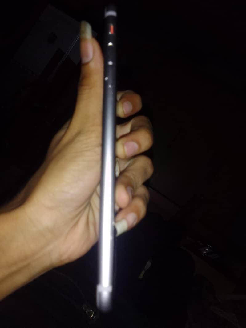 Apple iPhone 6 Plus 1
