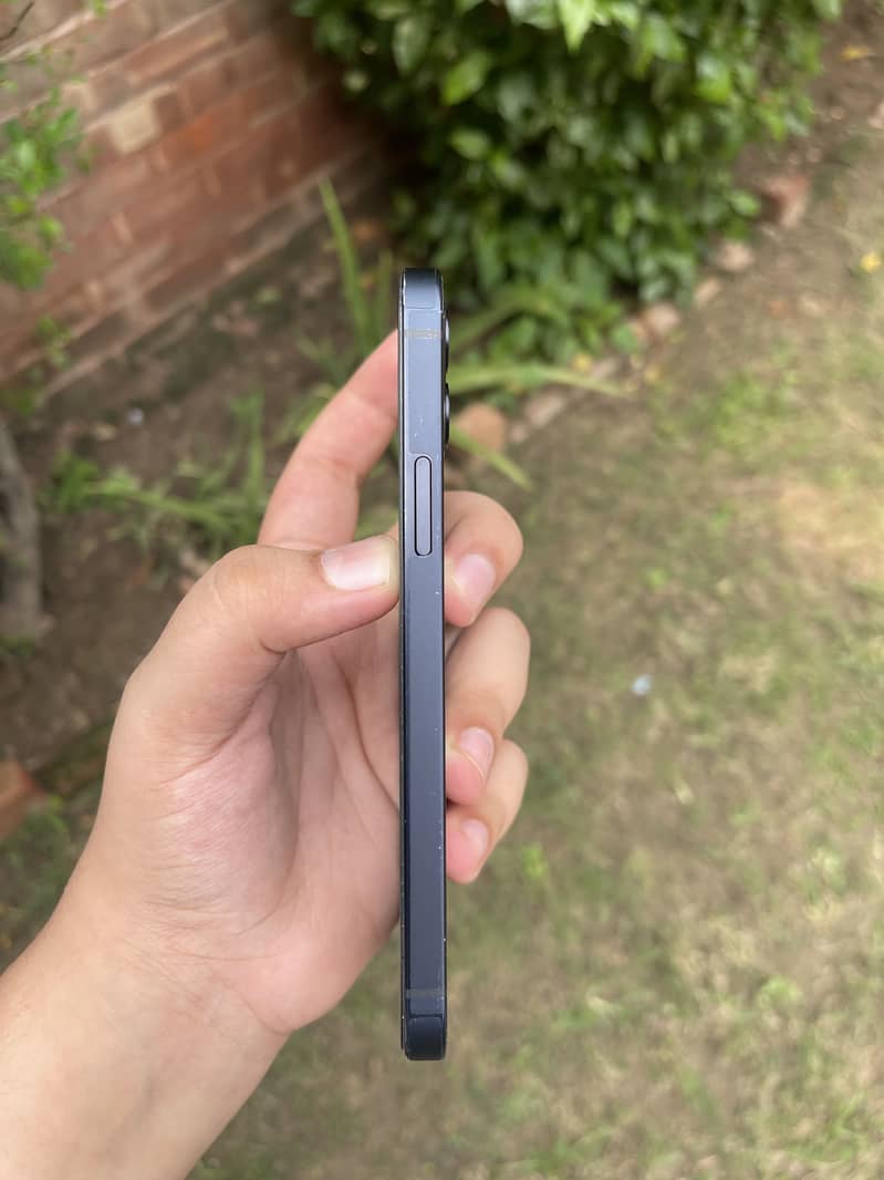 IPHONE 12 3