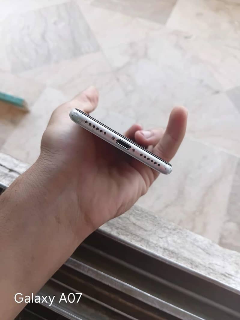 Apple iPhone SE 2
