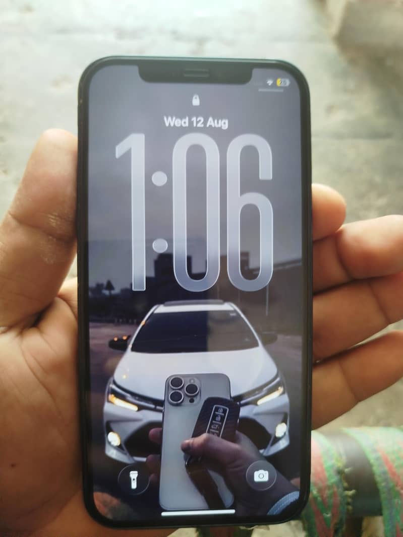 Apple iPhone 12 1