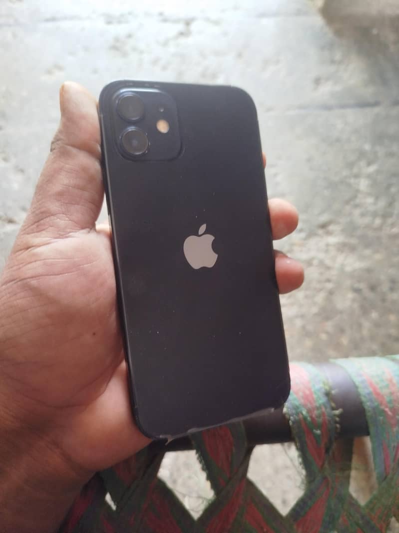 Apple iPhone 12 2
