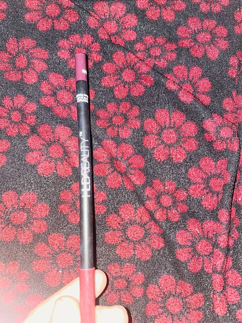 Makeup material 3