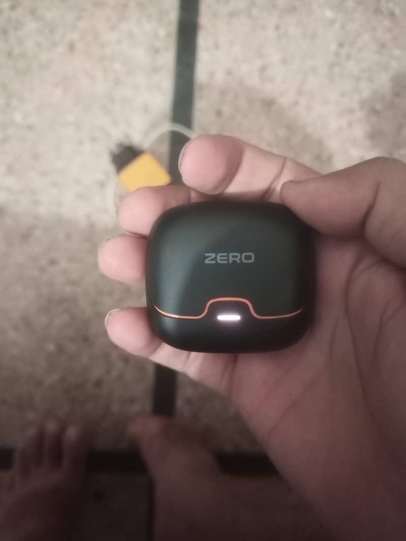 zero Bluetooth outclass 1