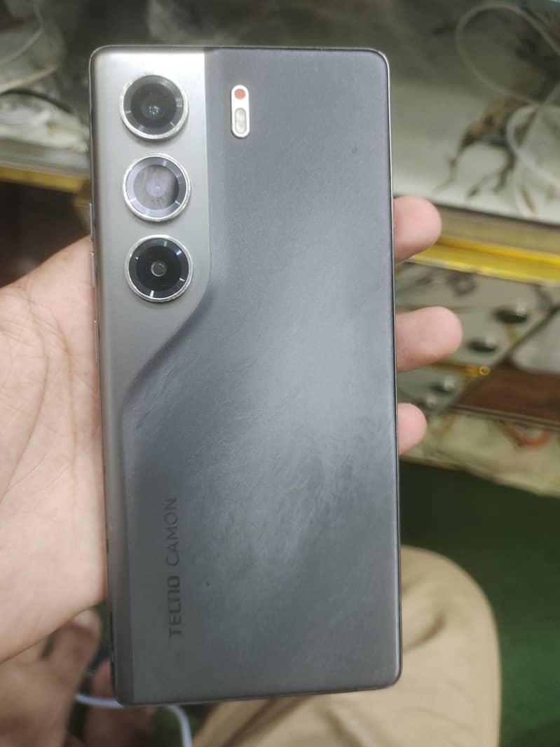 Tecno CAMON 40 4