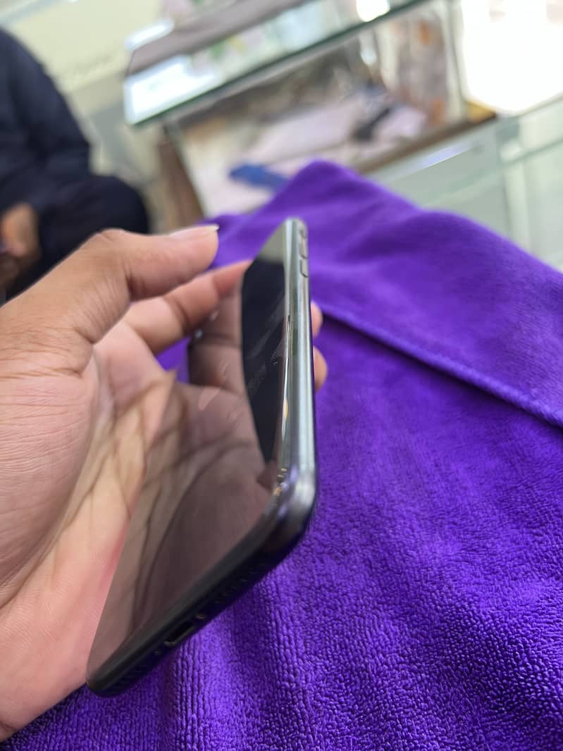 Apple iPhone SE 1