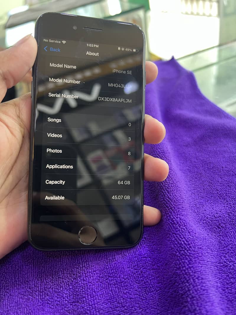 Apple iPhone SE 3
