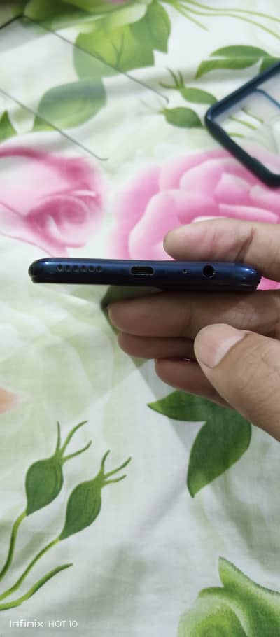 Infinix Hot 10