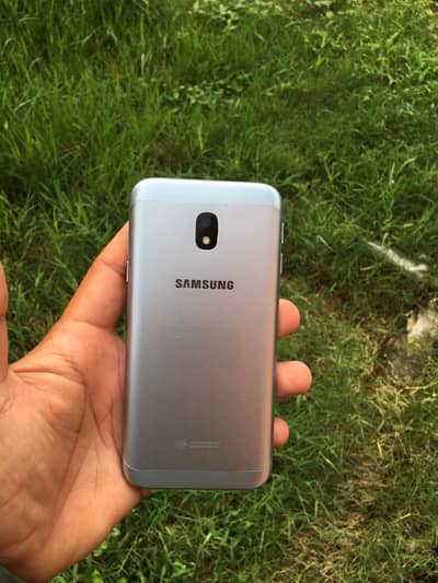 Samsung Mobile J3