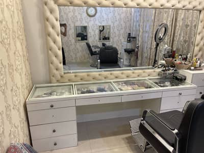 Saloon mirror and drawers for sale