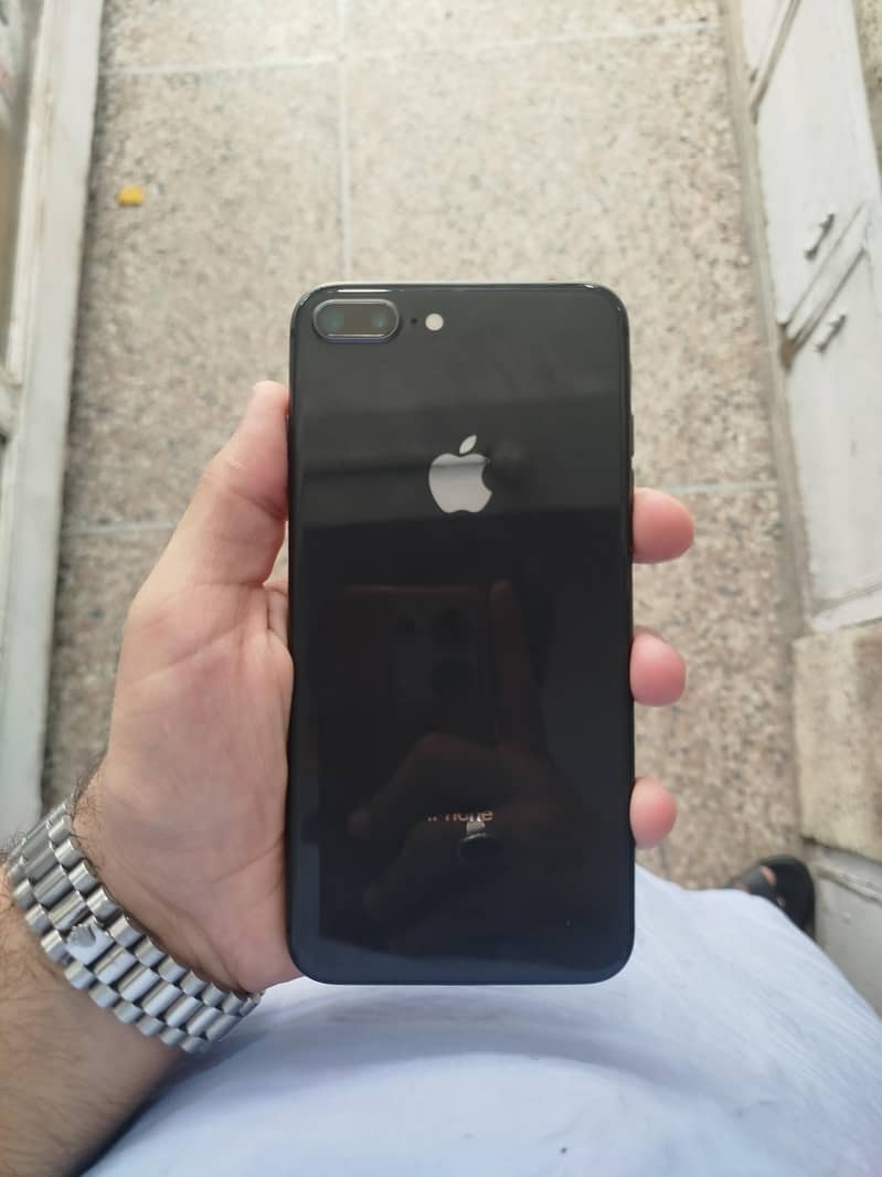 iPhone 8 plus 5