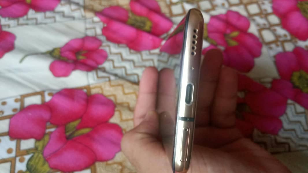 One Plus 7 Pro 4