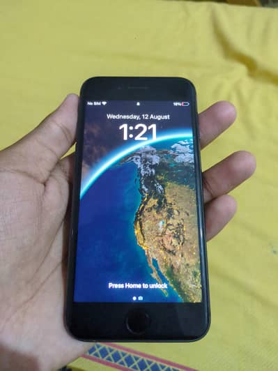 Apple iPhone 8