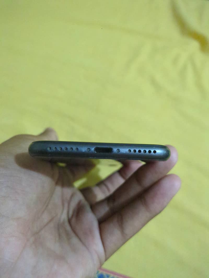 Apple iPhone 8 2