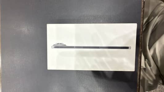 Apple iPhone 17 Air non active in warranty