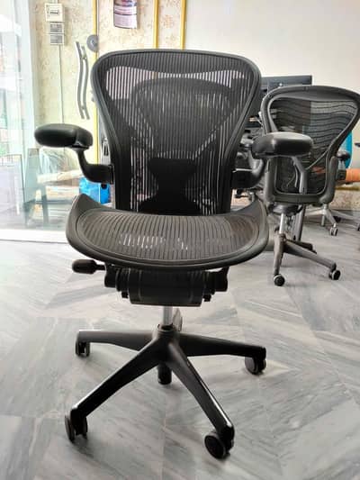 Herman Miller Aeron Office Chair(Size B 2dots)