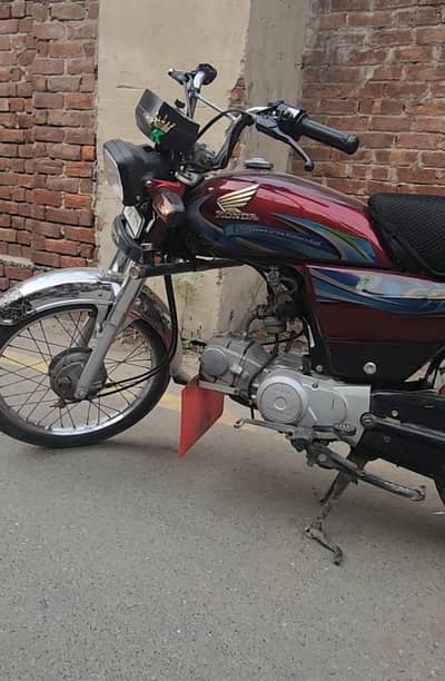 | Honda  | CD 70 | Model 2024 | Condition 10/10 |