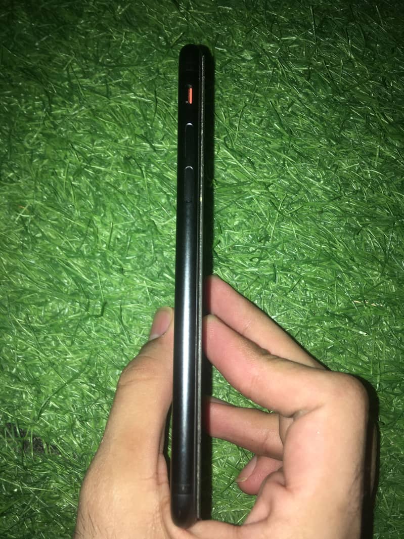 Apple iPhone 7 4