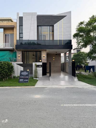 5 MARLA ULTRA MODERN CORNER HOUSE FOR SALE 9 TOWN E BLOCK
