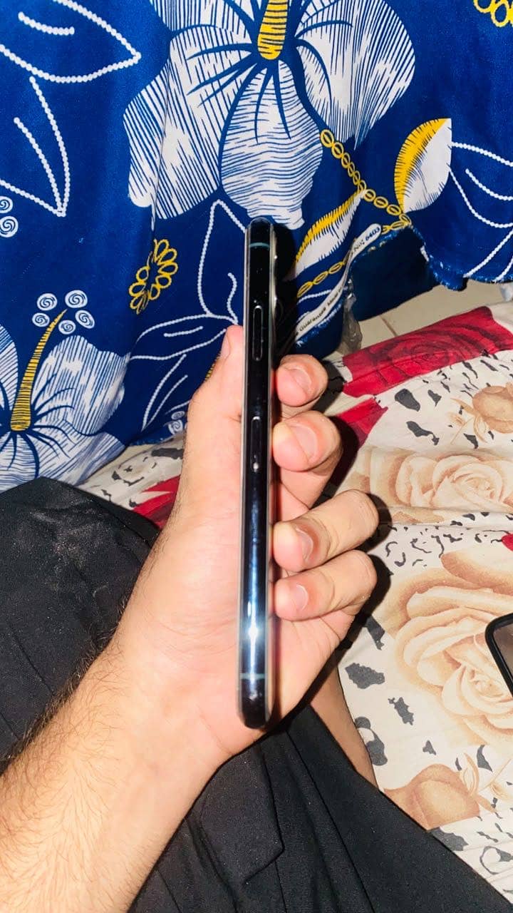Iphone 11 pro max 3