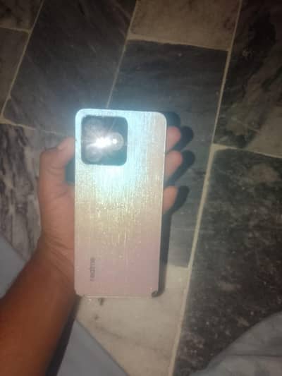 Realme C53 Box hai charge nhi hai Exchange possible. 03173605502