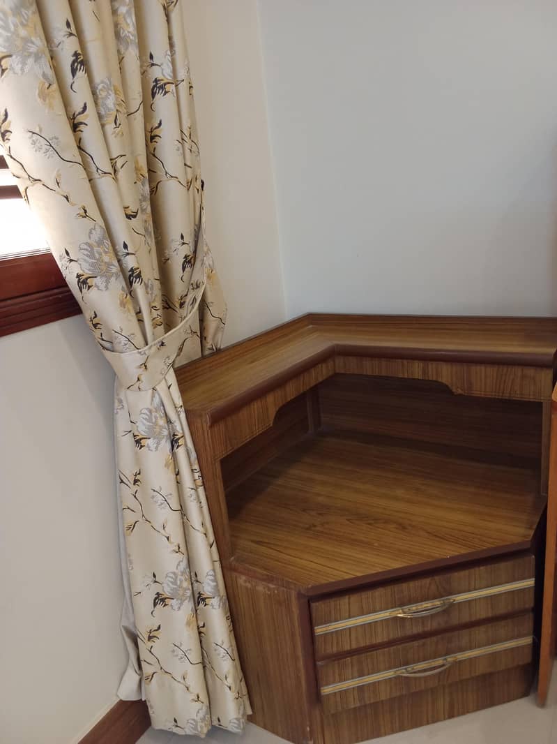 side table 1
