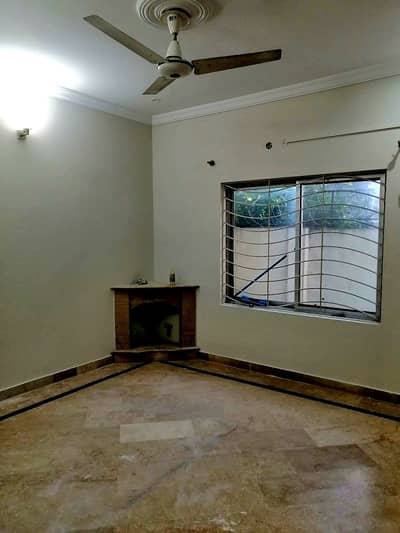 30x60 7 Marla House For Sale G-13/2
