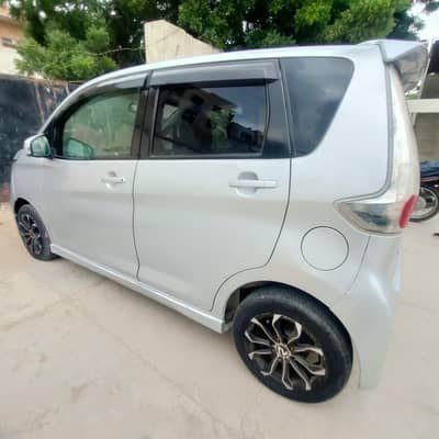 Nissan Dayz Highway Star 2013/17