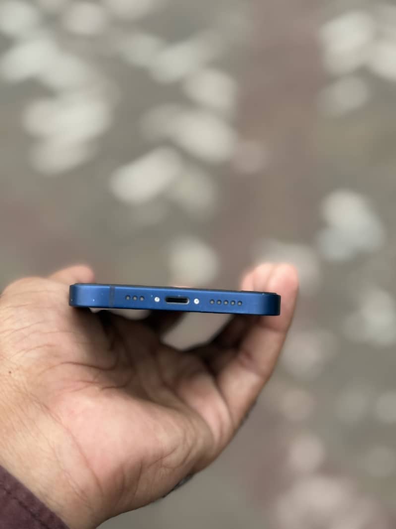 Apple iPhone 12 5