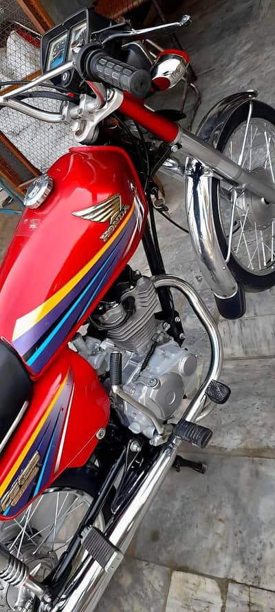 Honda 125 model 2012 total genuine03371482889