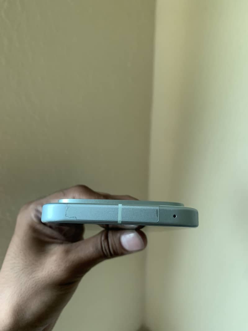 Google Pixel 9 3