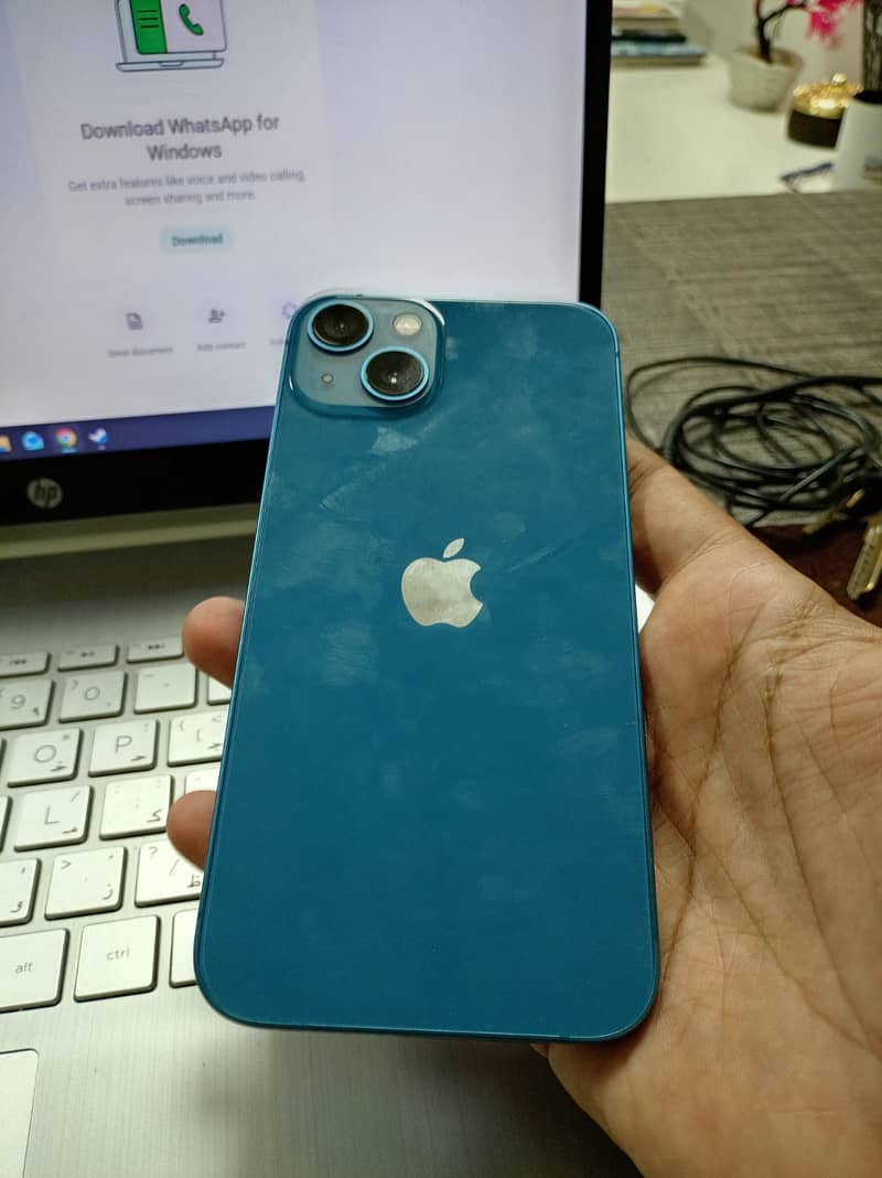 Apple iPhone 13 5