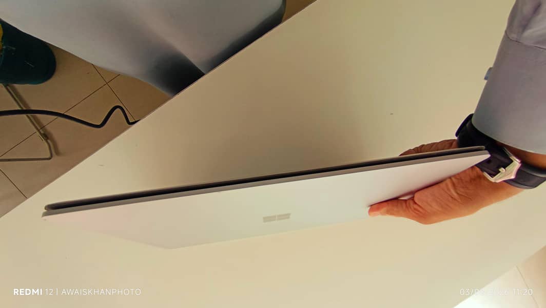 Microsoft surface 3 4
