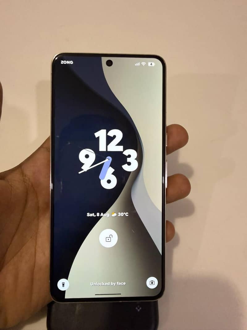 Google Pixel 8 Pro 4