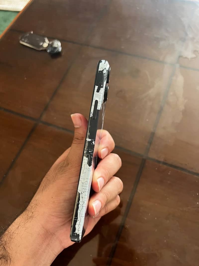 Apple iPhone 15 plus 3