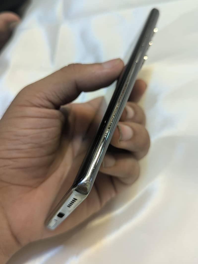 Tecno CAMON 40 Pro 2