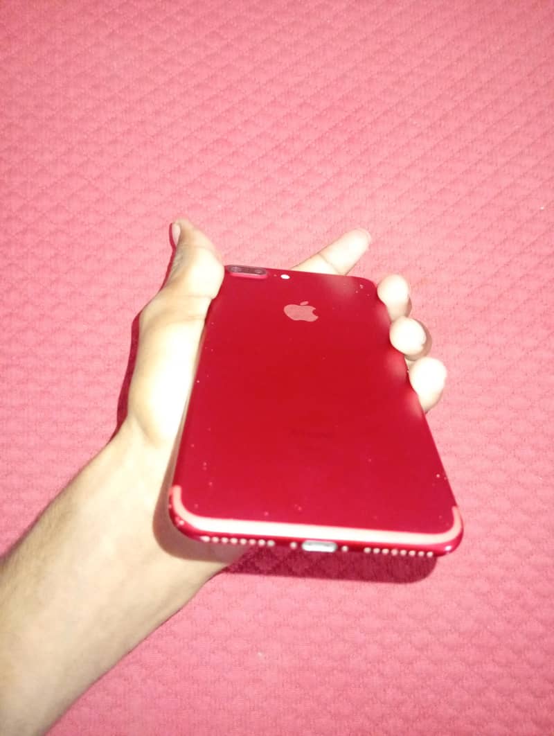 Apple iPhone 7 Plus 2